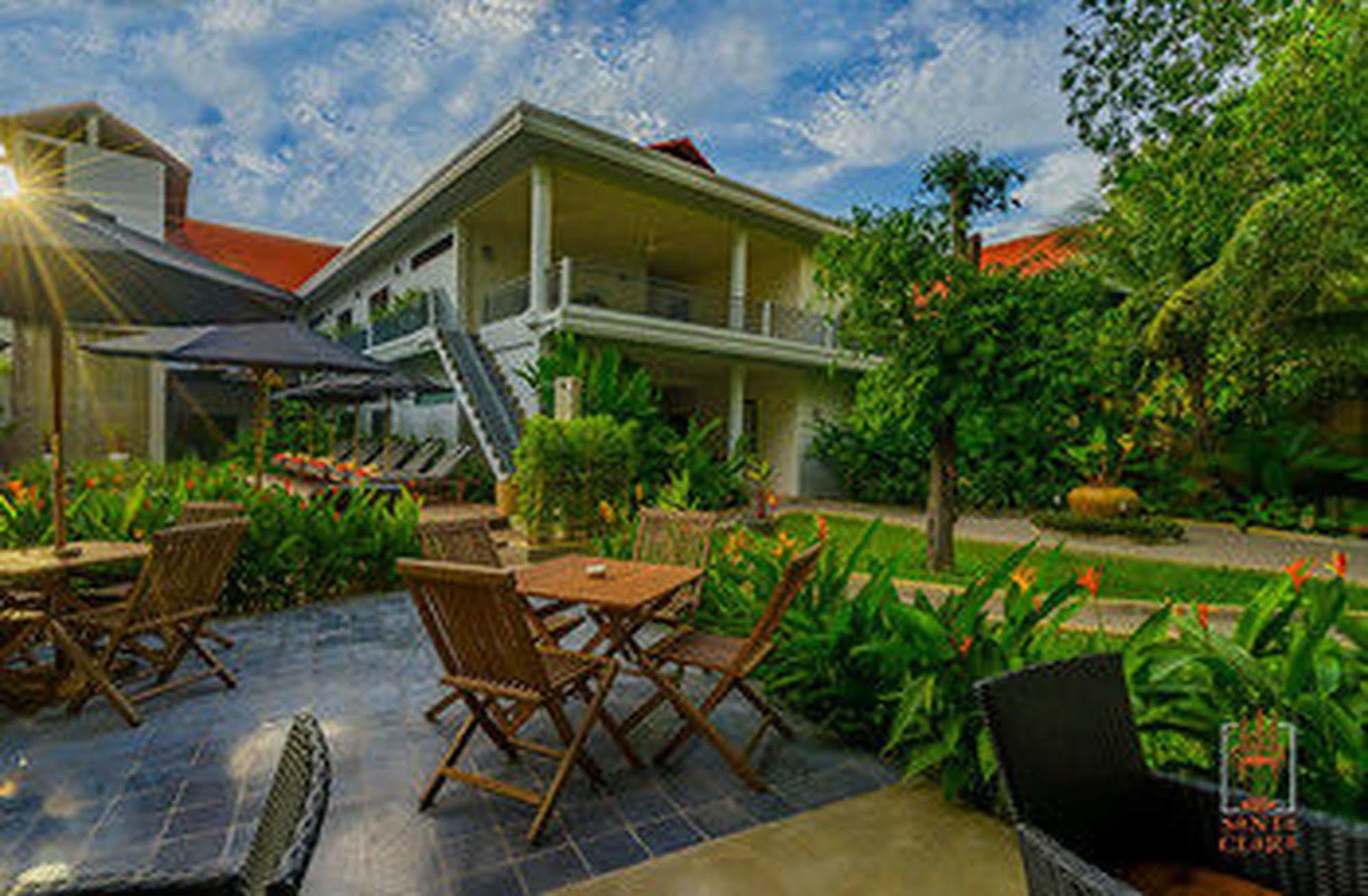 Santa Clara Boutique Hotel Сием Реап Екстериор снимка
